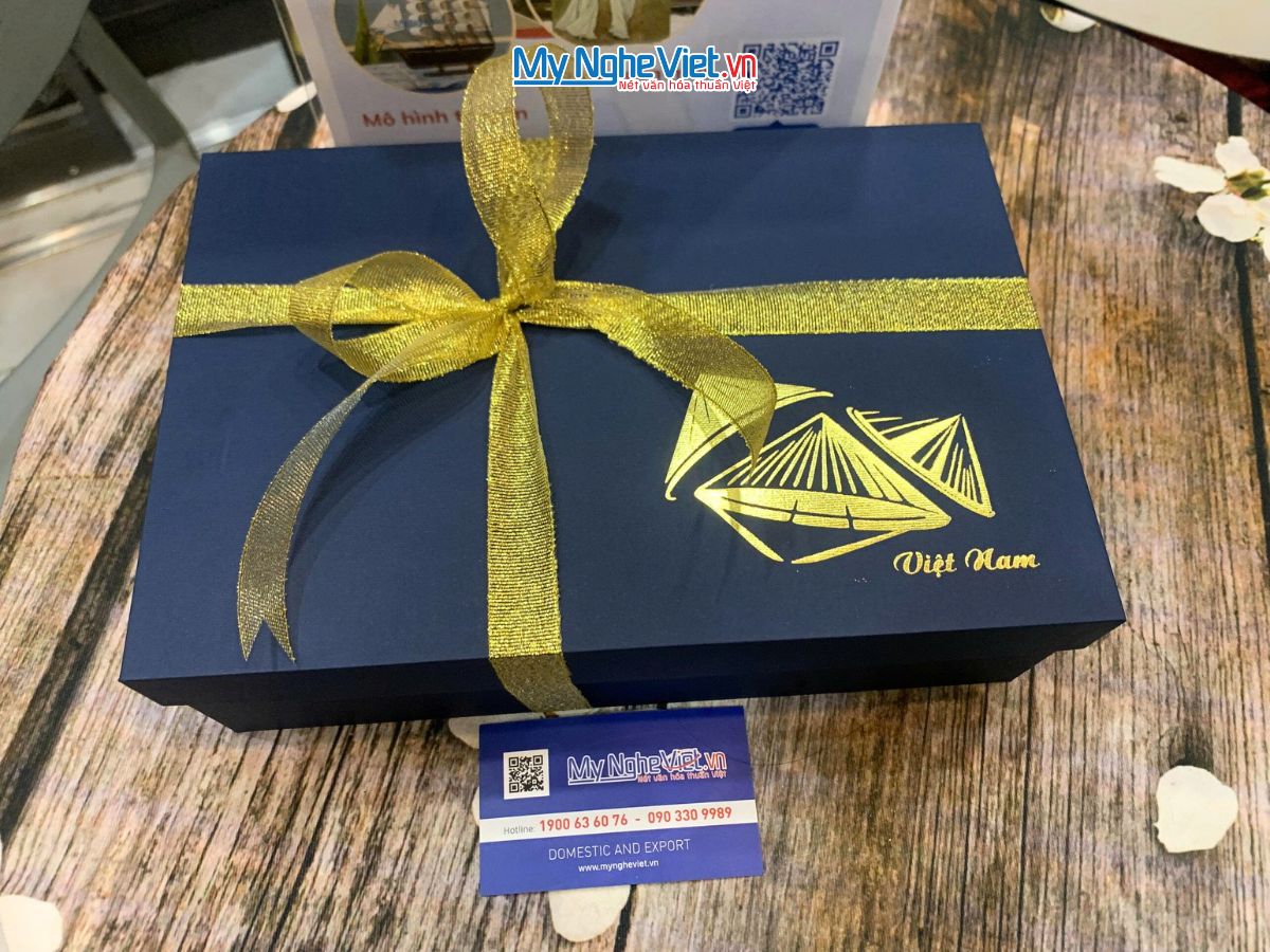 Ly lọc trà gốm Bát Tràng màu nâu logo FUJI CAC