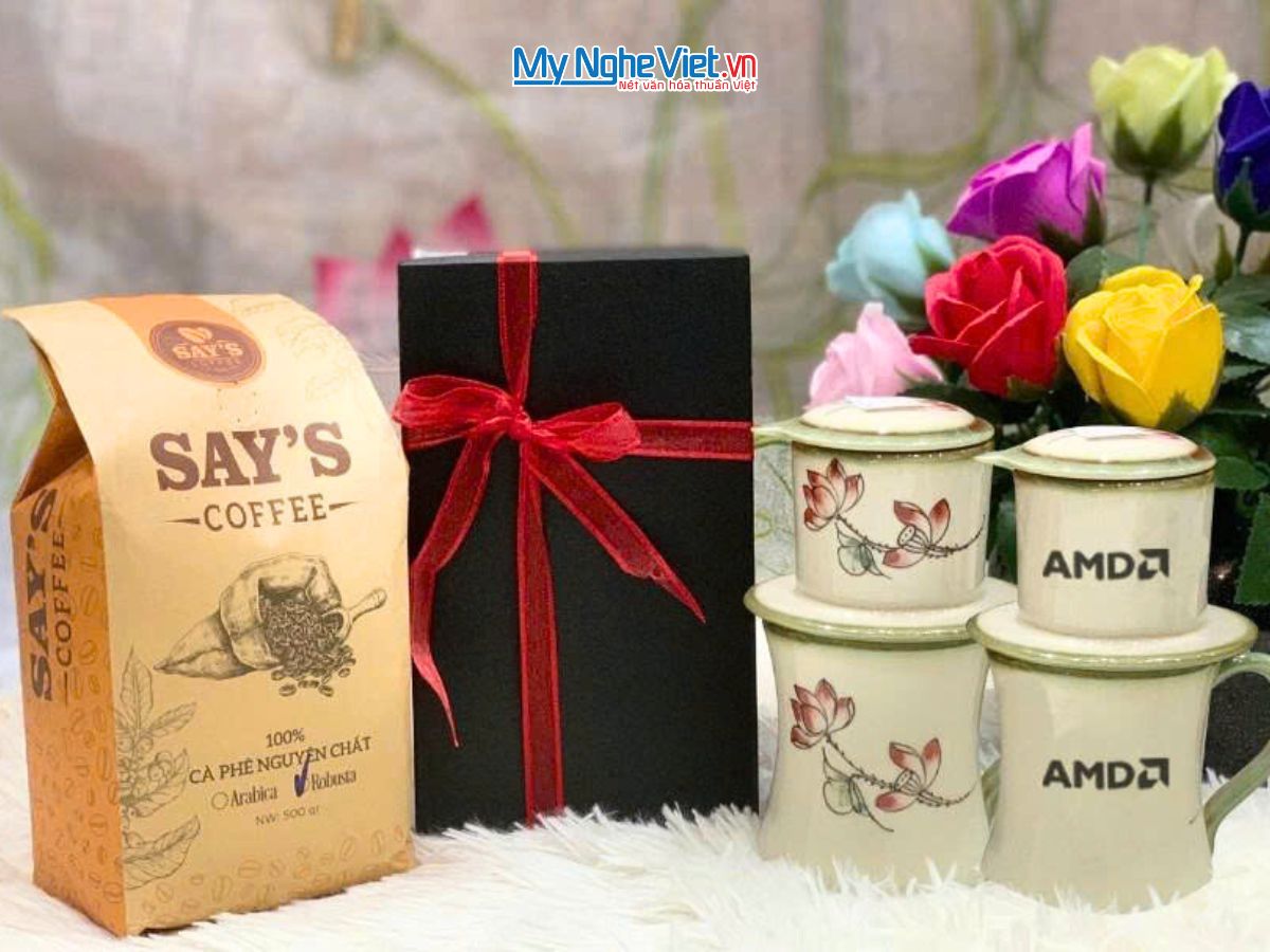 Phin cafe gốm Bát Tràng cao vẽ sen logo AMD