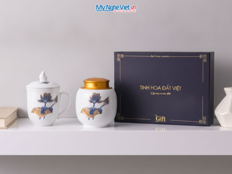 Set Ly sứ và Hũ trà gốm sứ cao cấp vẽ hoa sen CBG001