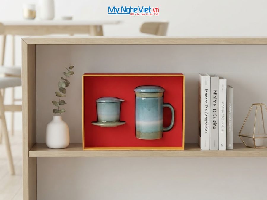 Set Quà Tặng Phin Cà Phê Và Ly Lọc Trà Gốm Màu Xanh CBCFV002-7